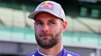 Shane Van Gisbergen in a hat