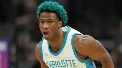 Kai Jones in his Hornets uniform