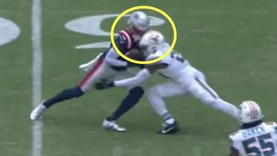 DeShon Elliott tackles DeVante Parker