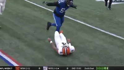 Deshaun Watson pushed to the ground