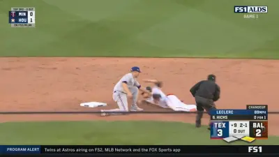 Gunnar Henderson caught stealing