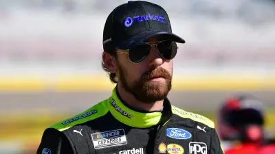 Ryan Blaney in sunglasses