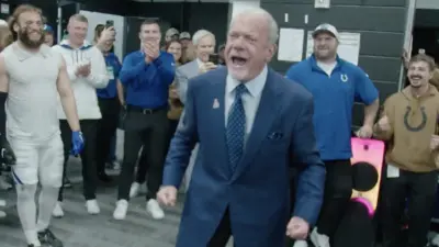 Jim Irsay fired up in Colts' locker room