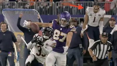 Justin Fields reacting to near pick-six from Bears cornerback Jaylon Johnson