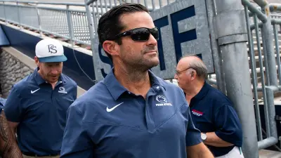 Manny Diaz coaching at Penn State