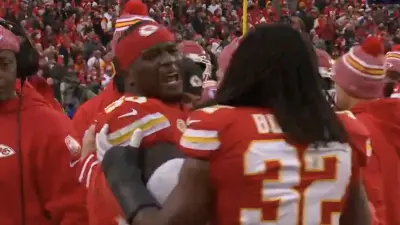 Willie Gay yells at a teammate