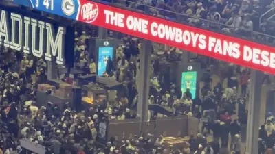 Cowboys fans leaving playoff game against Packers early