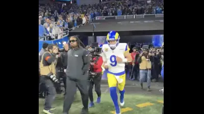 Matthew Stafford gets booed by Lions fans