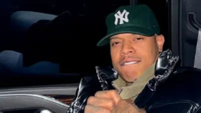 Marcus Stroman in a Yankees hat