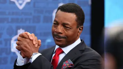 Carl Weathers in a suit