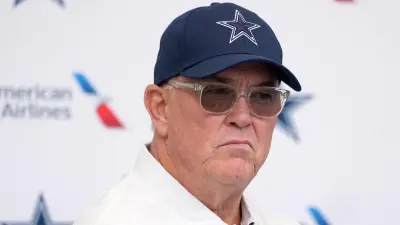 Stephen Jones at a press conference