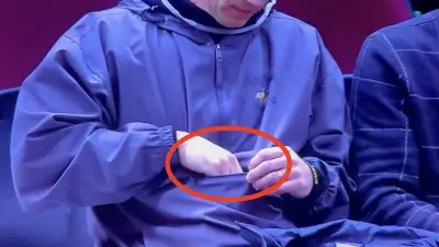 Caitlin Clark's dad hiding snacks during Iowa-UConn Final Four game