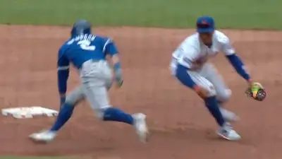Francisco Lindor getting juked