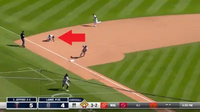 Zach McKinstry error