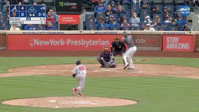 JD Martinez breaks up a Braves no-hitter