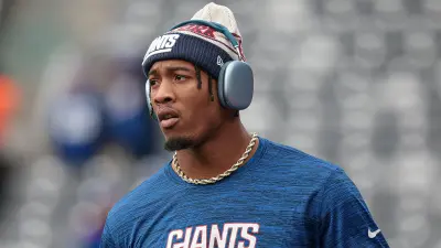 Isaiah Simmons on the field