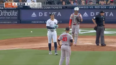 Yankees star Aaron Judge in pain with a hand injury