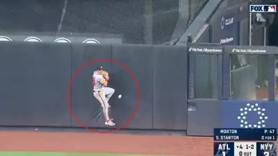 Jarred Kelenic on the wall