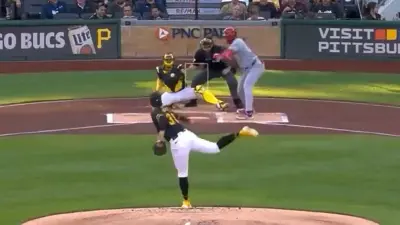 Paul Skenes pitches
