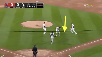 White Sox commit error in the infield against the Angels