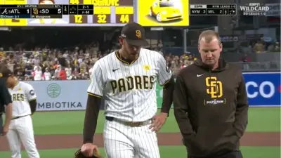 Joe Musgrove leaving with a trainer