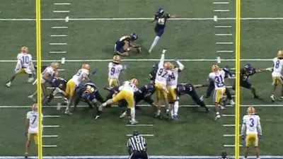 Pitt blocks a Toledo extra point attempt