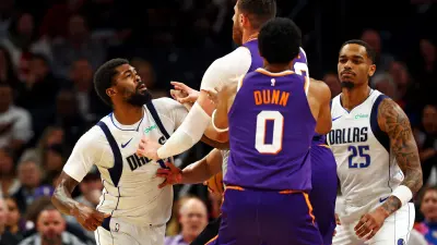 Kyrie Irving in the Suns Mavericks fight