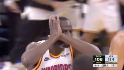 Draymond Green doing Steph Curry's "night night" celebration