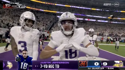 Justin Jefferson paying tribute to Randy Moss amid the Vikings legend's battle with cancer