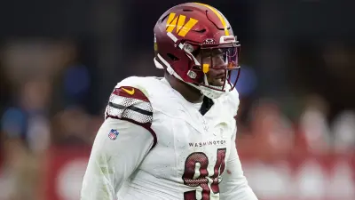 Daron Payne in Commanders gear