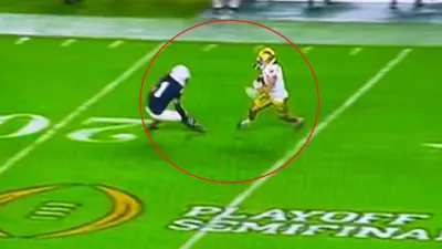 Jaden Greathouse makes a move