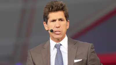 Bob Myers on set