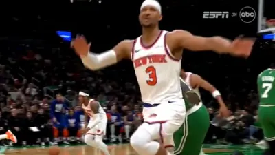 Josh Hart flailing his arms