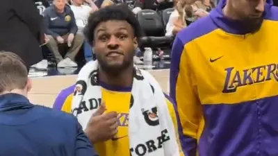 Bronny James yelling at a heckler