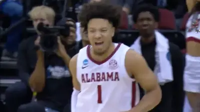 Mark Sears celebrating a made basket