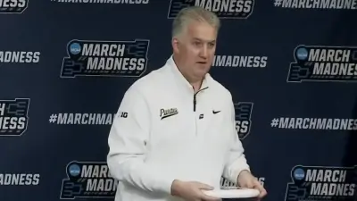 Matt Painter holding a frisbee
