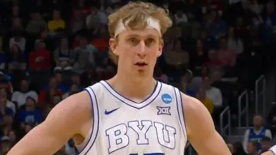 Richie Saunders at the free throw line