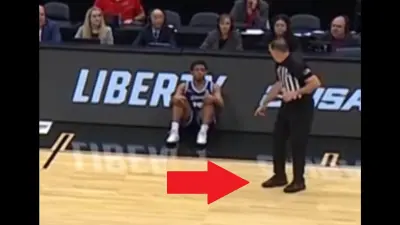 Roger Ayers pulling a cool gesture
