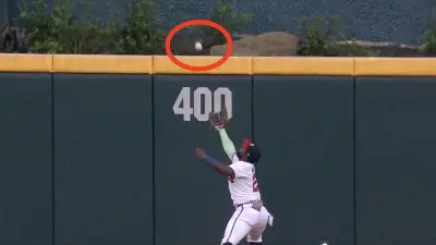 Braves outfielder Michael Harris making a catch