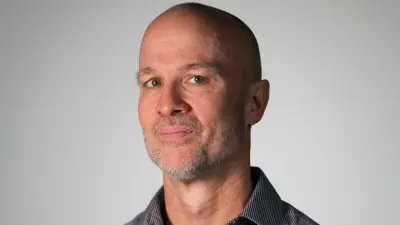 Gregg Doyel looking on