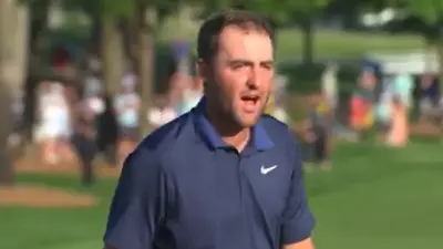 Scottie Scheffler yells
