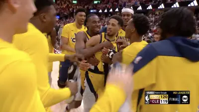 Tyrese Haliburton celebrating with Pacers teammates