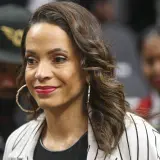 Elle Duncan at a basketball game